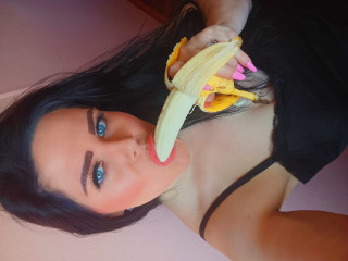 HerrinLana - Sexy Herrin ohne Tabus. Ich liebe alles geil und pervers ohne Tabus. Bei mir ist alles moeglich. Ich bin die Herrin für die speziellen Anforderungen. Du wirst mir sehr gerne dienen!